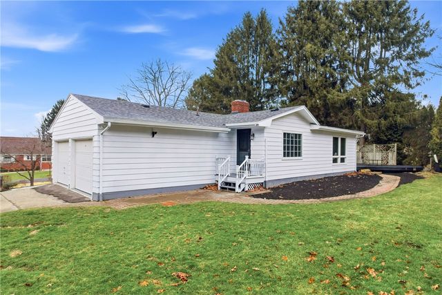 2894 Shadylane Dr, Neshannock Twp, PA 16105