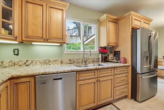 17292 Penn Valley Dr, Penn Valley, CA 95946