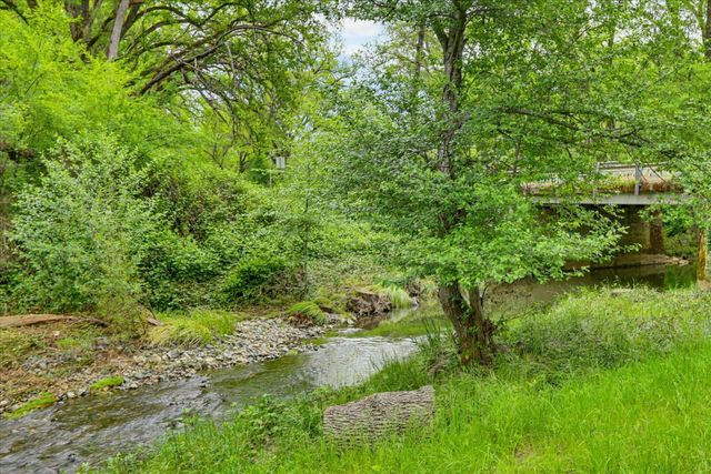 17292 Penn Valley Dr, Penn Valley, CA 95946