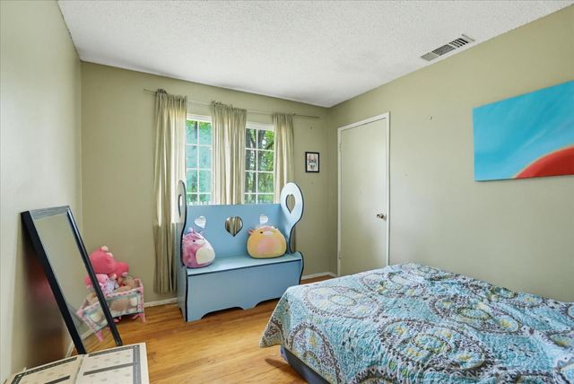 17292 Penn Valley Dr, Penn Valley, CA 95946