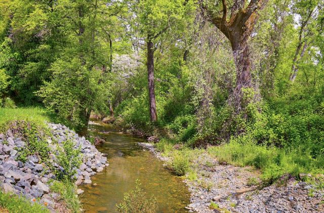 17292 Penn Valley Dr, Penn Valley, CA 95946