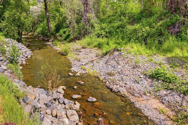 17292 Penn Valley Dr, Penn Valley, CA 95946