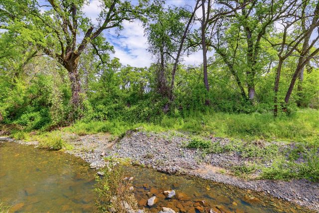 17292 Penn Valley Dr, Penn Valley, CA 95946