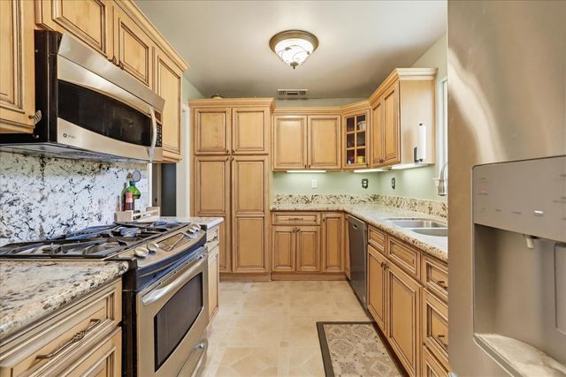 17292 Penn Valley Dr, Penn Valley, CA 95946