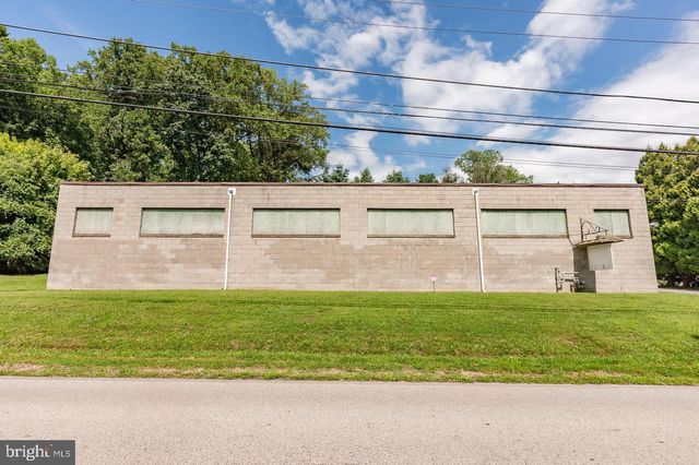5 RIVER RD, Conshohocken, PA 19428