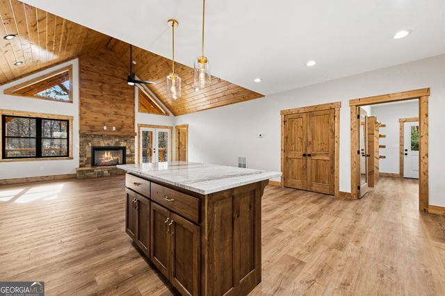 40 Cherry Street, East Ellijay, GA 30539