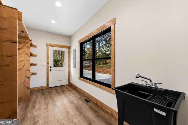 40 Cherry Street, East Ellijay, GA 30539