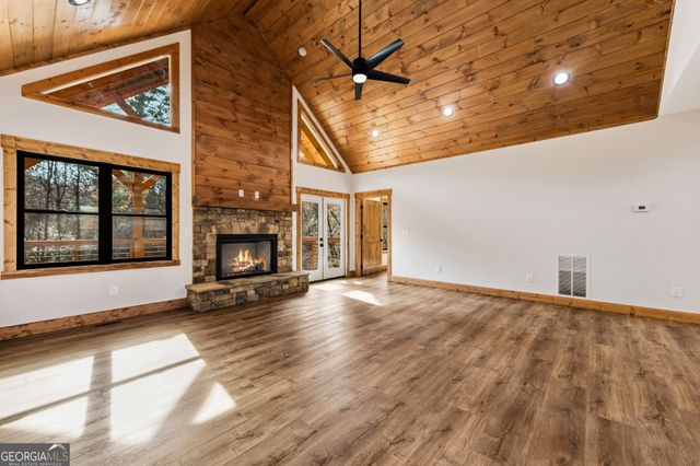 40 Cherry Street, East Ellijay, GA 30539