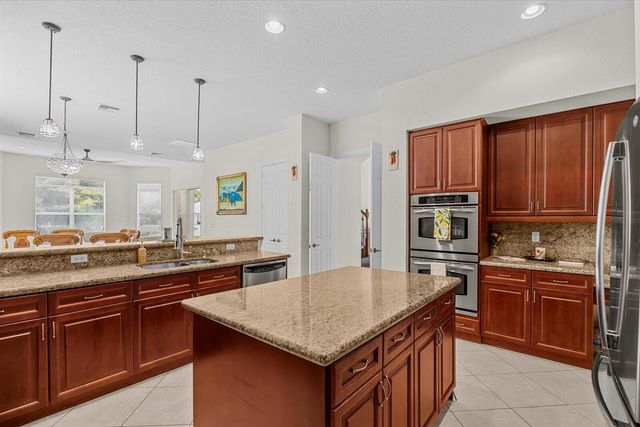 10303 SW Fiddlers Way, Palm City, FL 34990