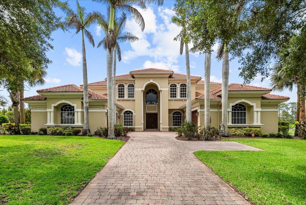 10303 SW Fiddlers Way, Palm City, FL 34990