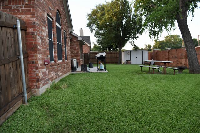2200 Galway Drive, Mansfield, TX 76063