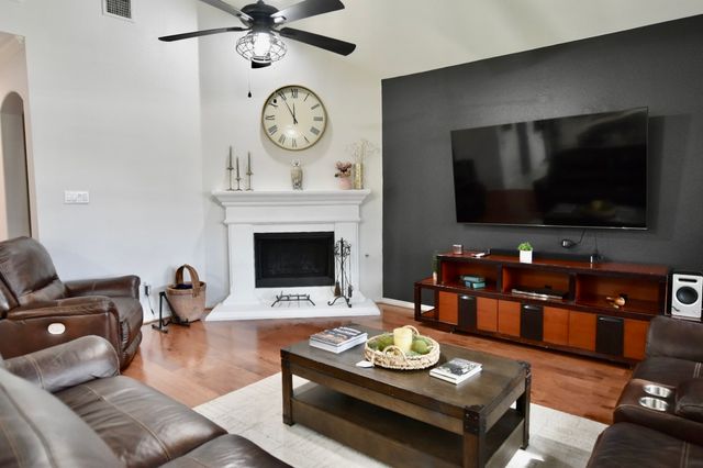 2200 Galway Drive, Mansfield, TX 76063