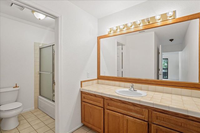 5640 Verner Oak Ct #1, Sacramento, CA 95841