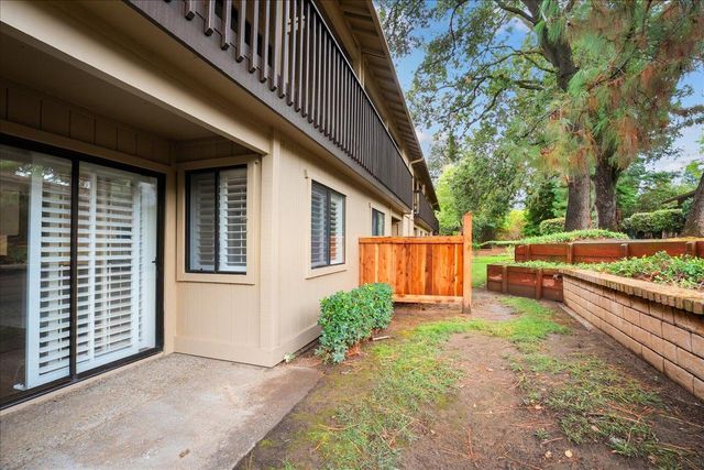 5640 Verner Oak Ct #1, Sacramento, CA 95841