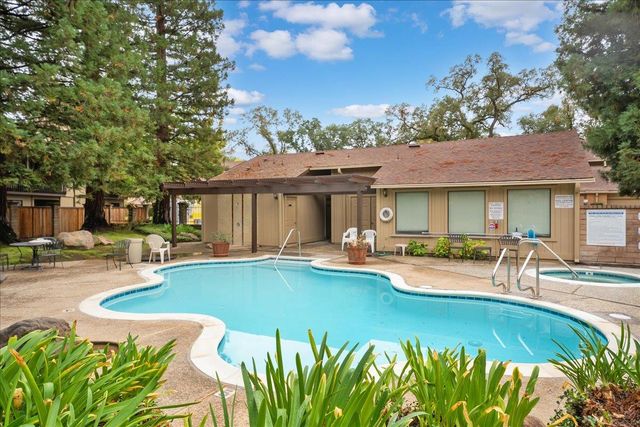 5640 Verner Oak Ct #1, Sacramento, CA 95841