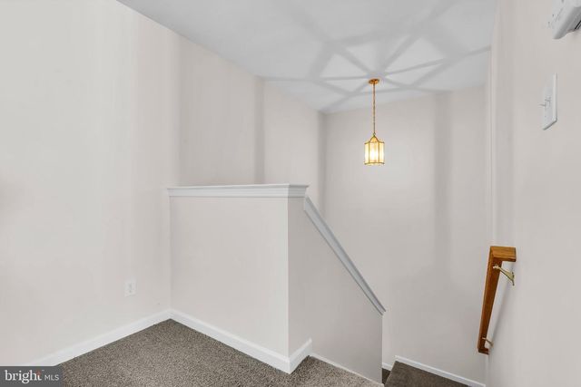 25 CHARLES CIR, Delanco, NJ 08075