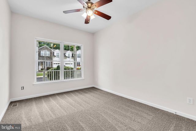 25 CHARLES CIR, Delanco, NJ 08075