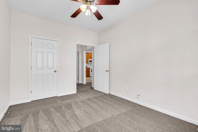 25 CHARLES CIR, Delanco, NJ 08075