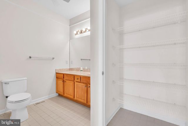25 CHARLES CIR, Delanco, NJ 08075