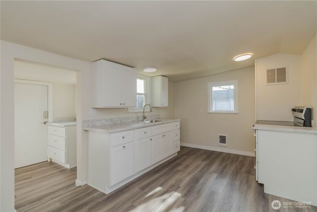 6645 S Oakes Street, Tacoma, WA 98409