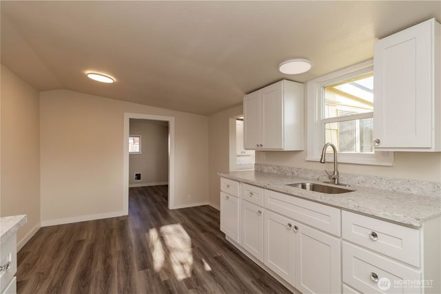 6645 S Oakes Street, Tacoma, WA 98409