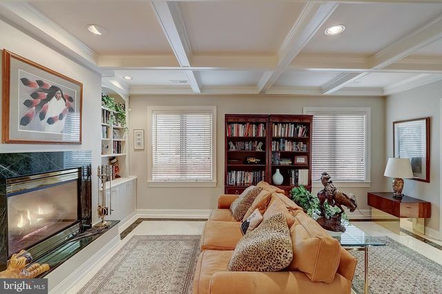 4744 34TH ST N, Arlington, VA 22207