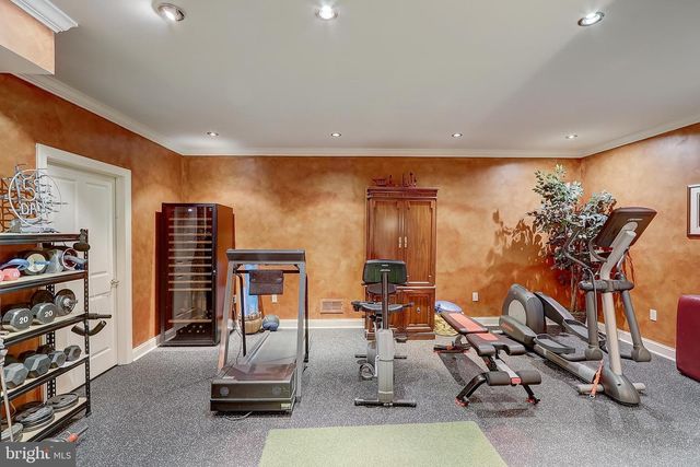 4744 34TH ST N, Arlington, VA 22207