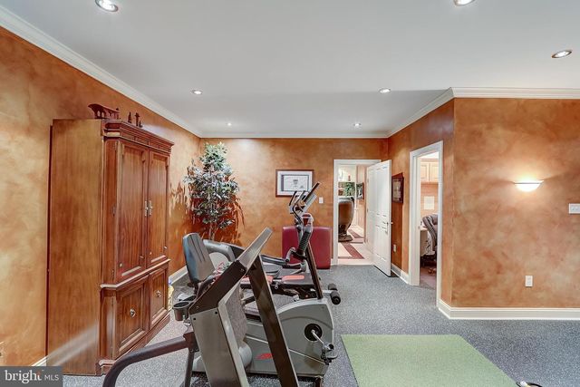 4744 34TH ST N, Arlington, VA 22207