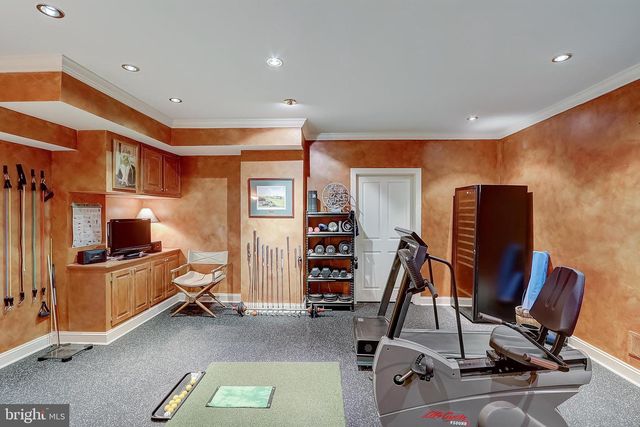 4744 34TH ST N, Arlington, VA 22207
