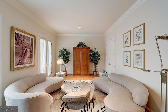 4744 34TH ST N, Arlington, VA 22207