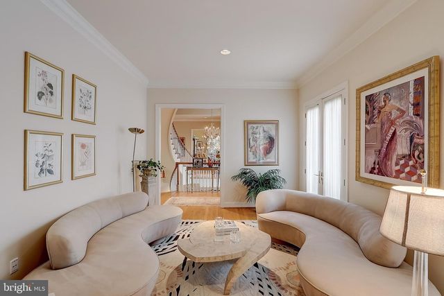 4744 34TH ST N, Arlington, VA 22207