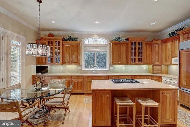 4744 34TH ST N, Arlington, VA 22207