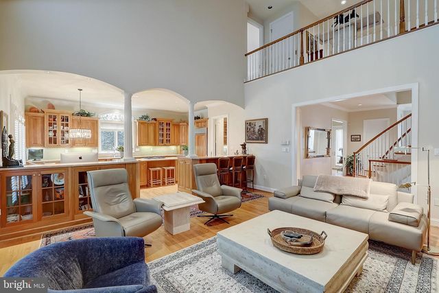 4744 34TH ST N, Arlington, VA 22207