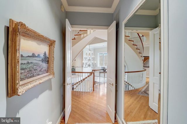 4744 34TH ST N, Arlington, VA 22207