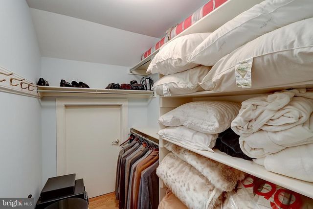 4744 34TH ST N, Arlington, VA 22207
