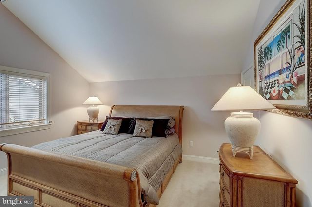 4744 34TH ST N, Arlington, VA 22207