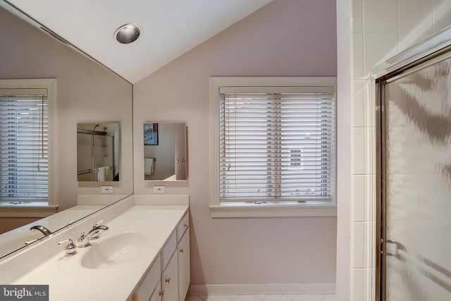 4744 34TH ST N, Arlington, VA 22207