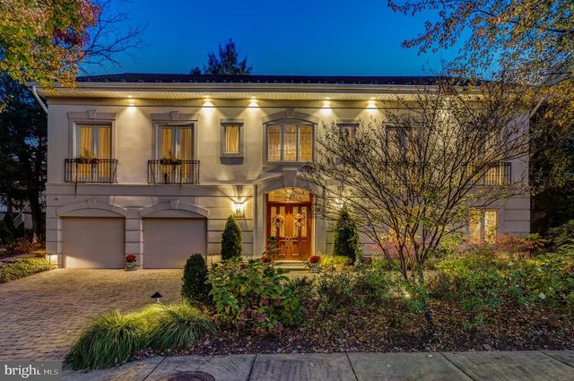 4744 34TH ST N, Arlington, VA 22207