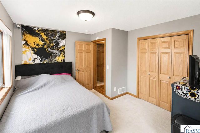105 Raven Court, Mankato, MN 56001