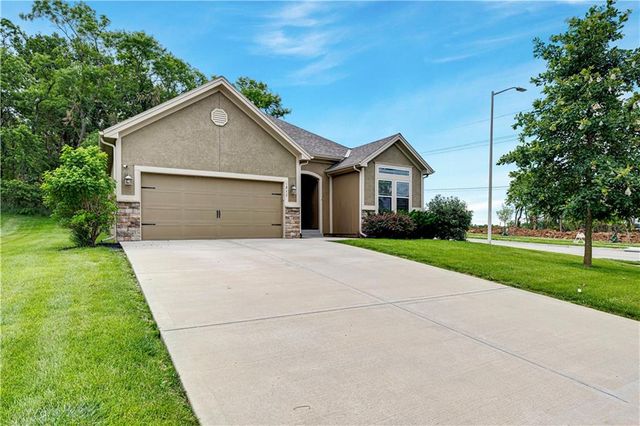 9211 N Belton Court, Kansas City, MO 64154