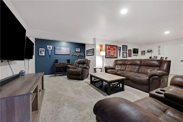 9211 N Belton Court, Kansas City, MO 64154