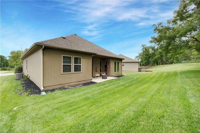 9211 N Belton Court, Kansas City, MO 64154