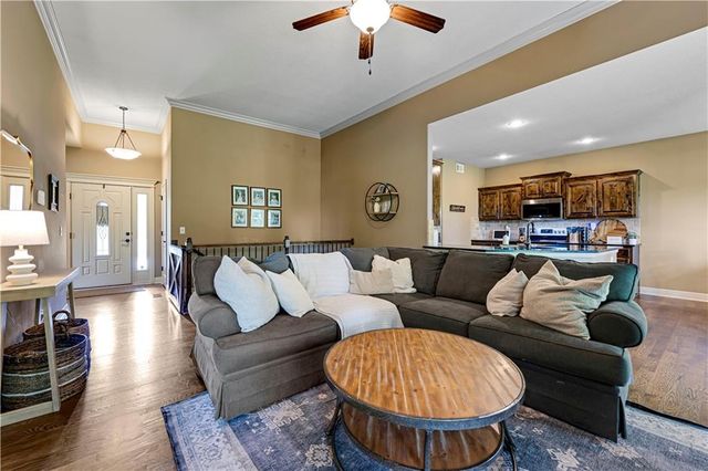 9211 N Belton Court, Kansas City, MO 64154