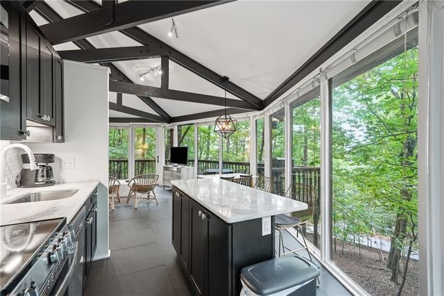 208 Treetopper Circle, Jasper, GA 30143