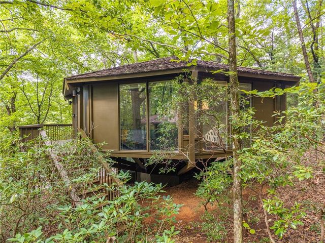208 Treetopper Circle, Jasper, GA 30143