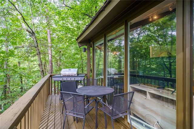 208 Treetopper Circle, Jasper, GA 30143