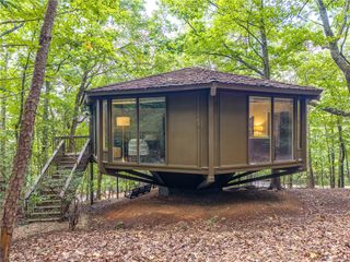 208 Treetopper Circle, Jasper, GA 30143