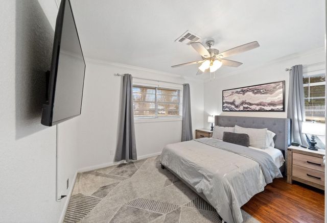 716 San Jacinto Avenue, Texas City, TX 77590