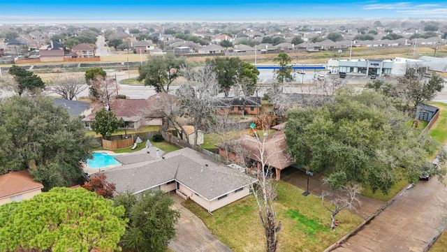 716 San Jacinto Avenue, Texas City, TX 77590