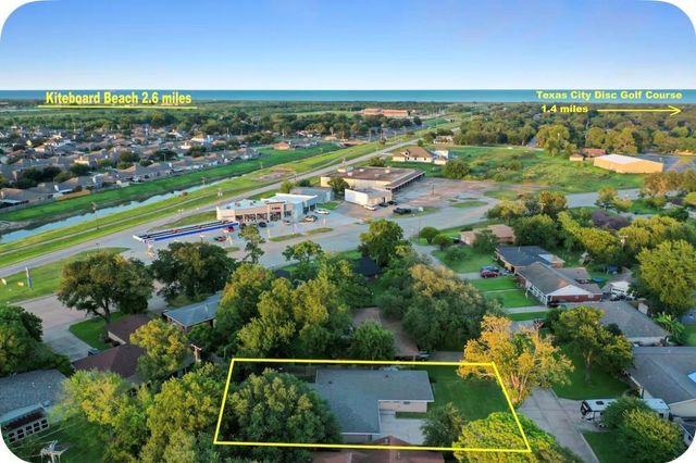 716 San Jacinto Avenue, Texas City, TX 77590